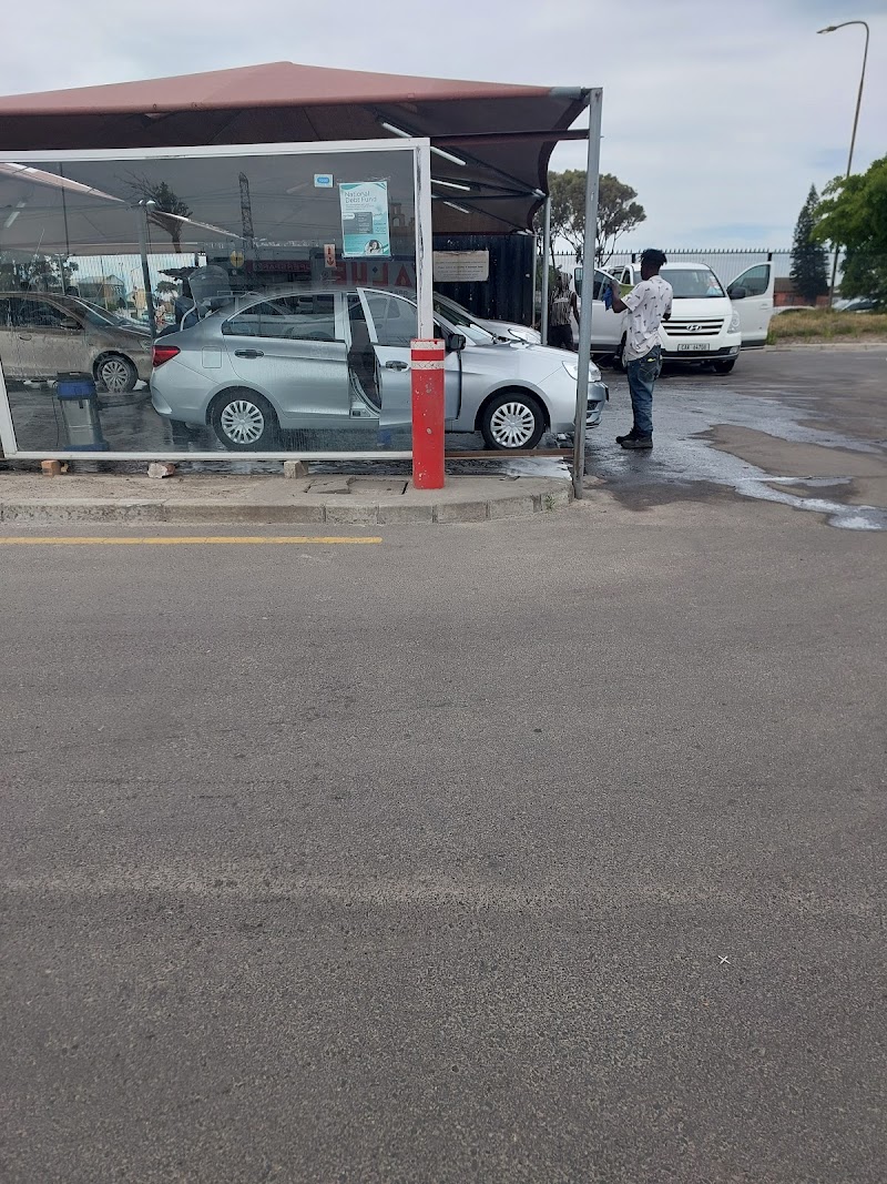 Issa Car Wash - Photo 3